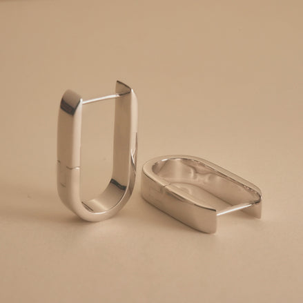 Medium Bold U-Hoops