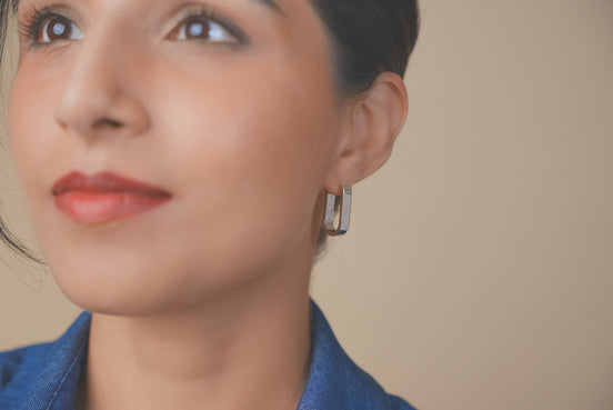 Medium Bold U-Hoops